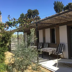 Bed & Breakfast L' Oustau Blanc, Fontvieille